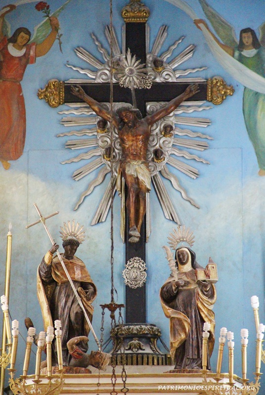 Altar da Igreja da Irmandade de Nossa Senhora do Rosário dos Pretos - Rio de Janeiro - RJ (no altar, Santo Elesbão e Santa Efigênia)