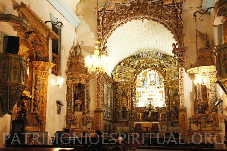 bom-jesus-do-monte-furquim-mariana-interior